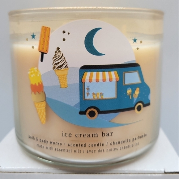 Bath & Body Works Ice Cream Bar 3 wick Candle - Picture 1 of 4